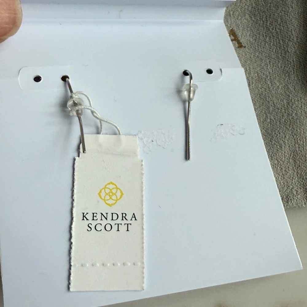Kendra Scott Sophee Drop Earrings in Silver